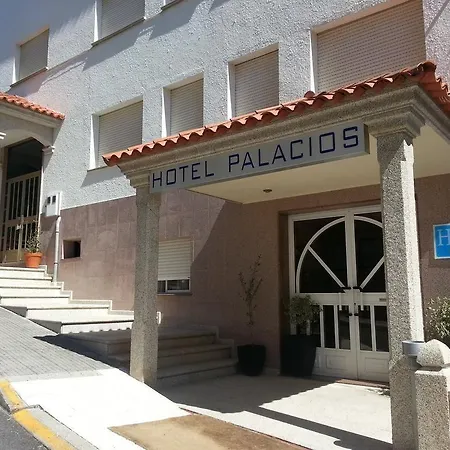 Готель Palacios *